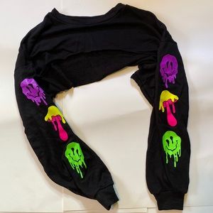 **BRAND NEW** Cropped Trippy Sweater